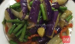 豆角烧茄子的做法视频,豆角烧茄子，色香味俱全的茄子新吃法